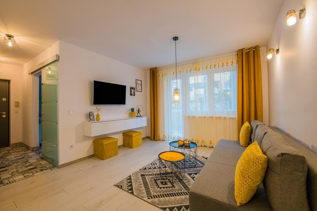 Kitty Sunflower Apartment Alba Iulia Exterior photo